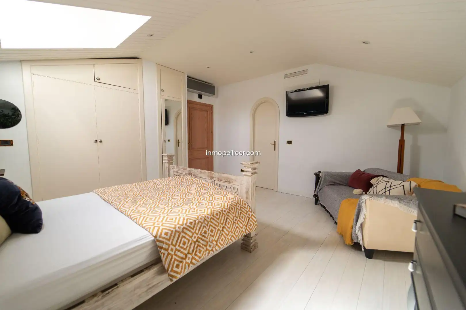 Schlafzimmer von Haus oder Chalet zum Verkauf in L'Alfàs del Pi mit Klimaanlage, Heizung und Privatgarten
