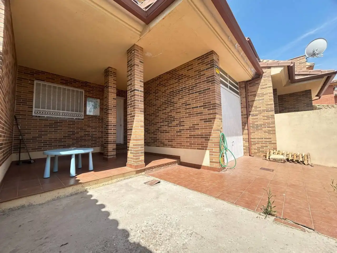 Adossat amb jardí en venda a Calle Países Bajos, imagen 36