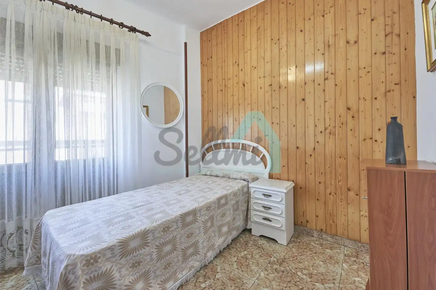 Bedroom of Flat for rent in Gijón   with Furnished