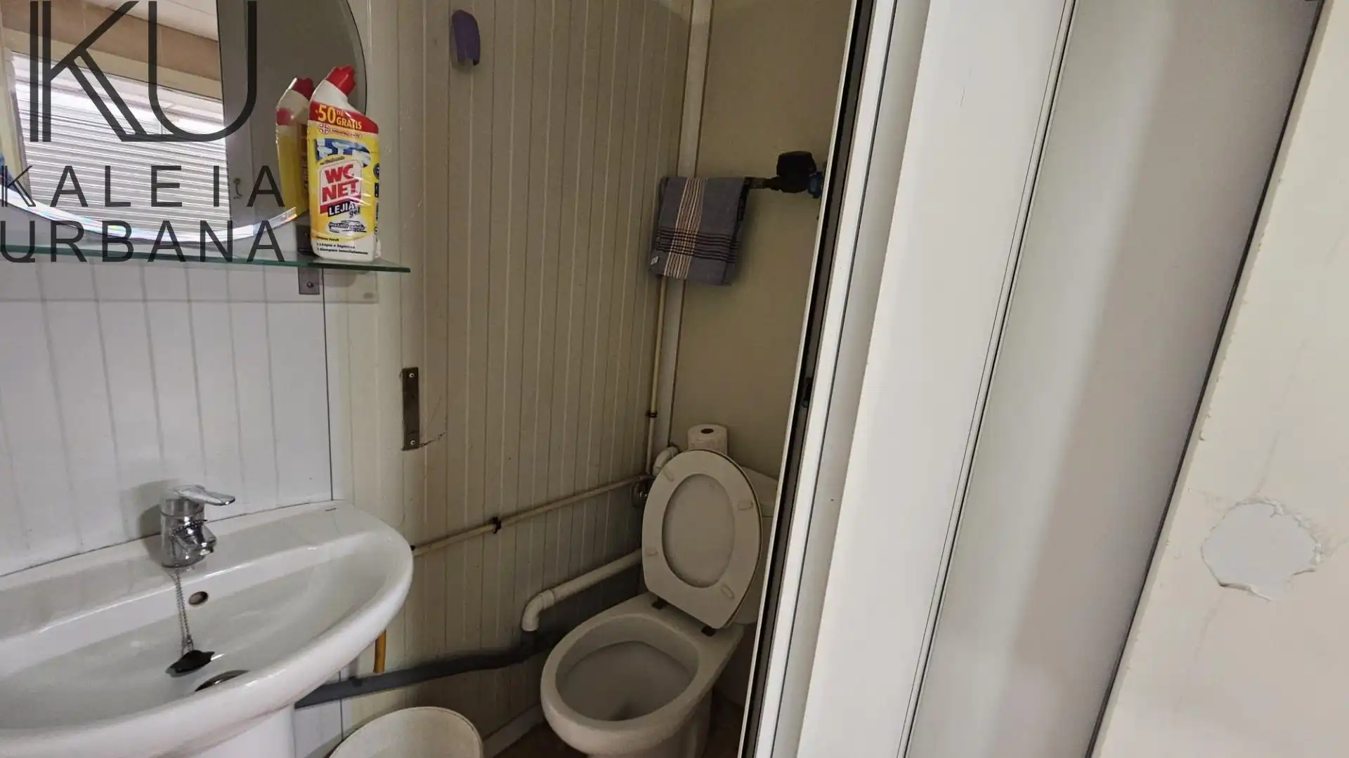 Bathroom of Commercial properties for rent in Alicante / Alacant  with Furnished