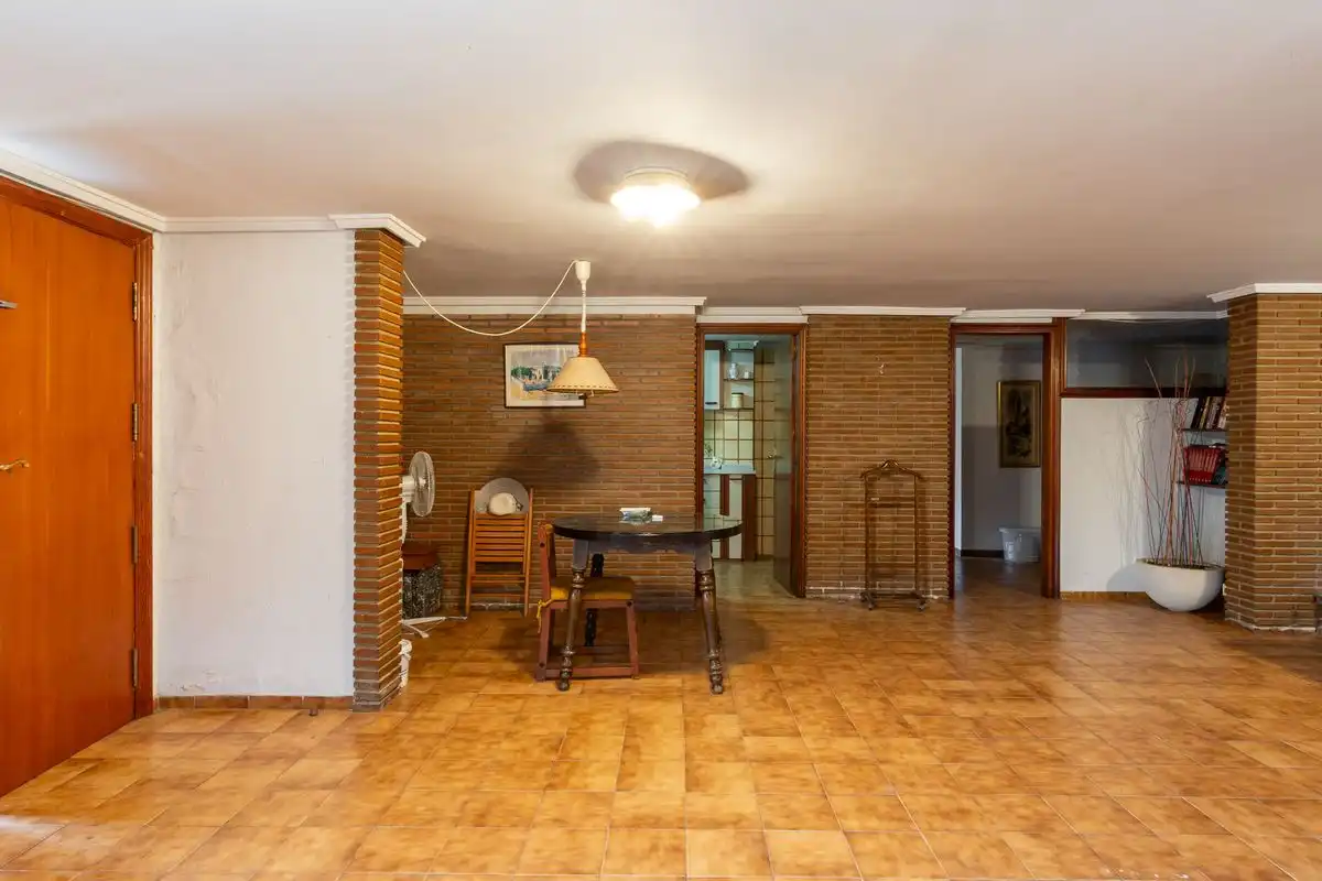 Houses for sale in Torrent  with Air Conditioner, Heating and Private garden