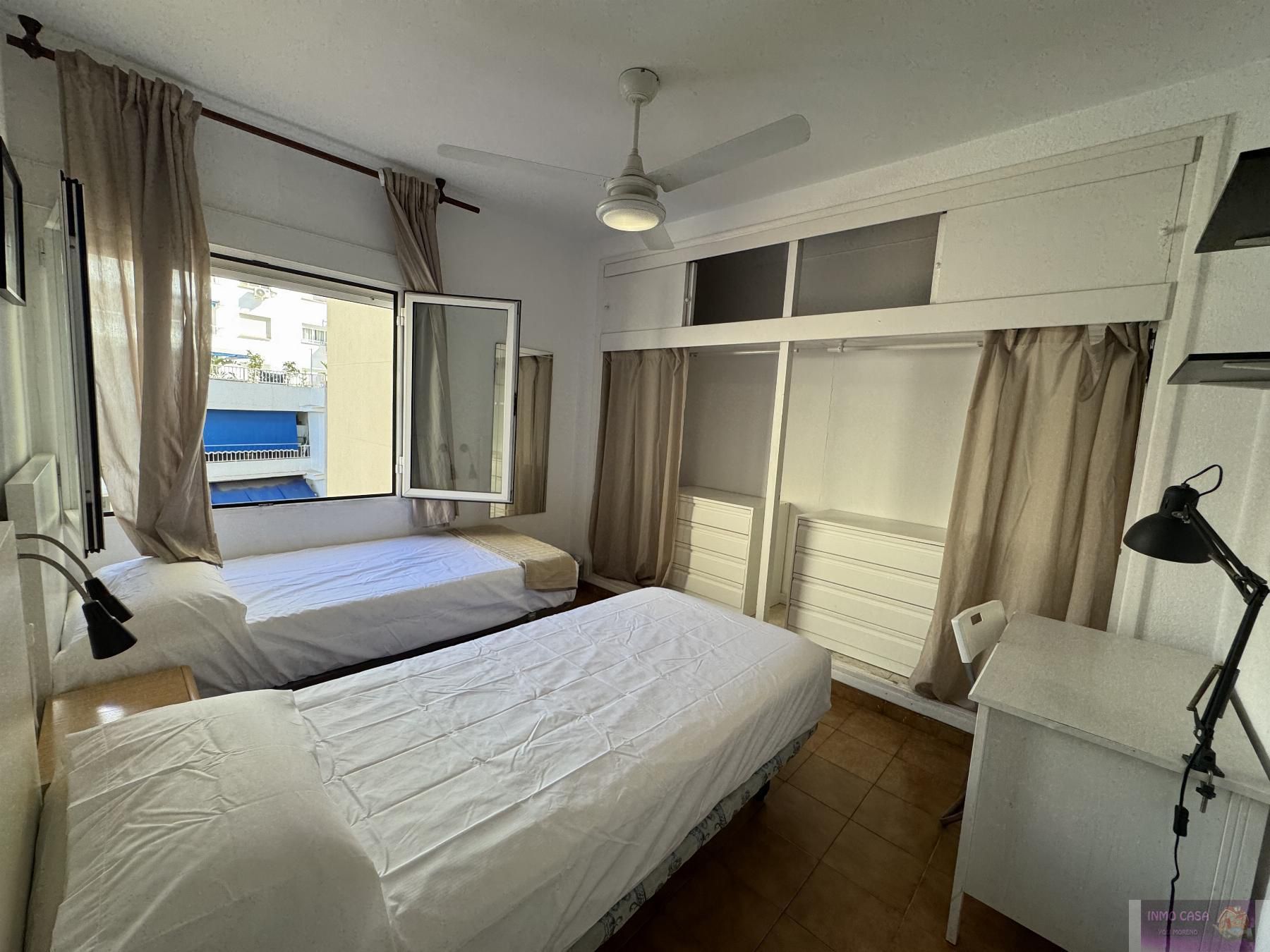 Bedroom of Flat to share in Marbella  with Air Conditioner, Heating and Terrace