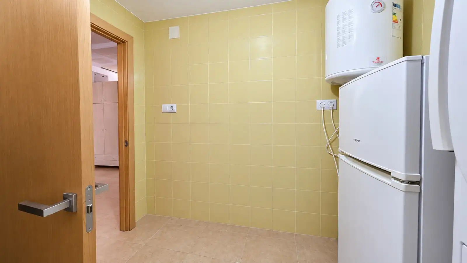 Cuina de Local en venda en Valencia amb Terrassa