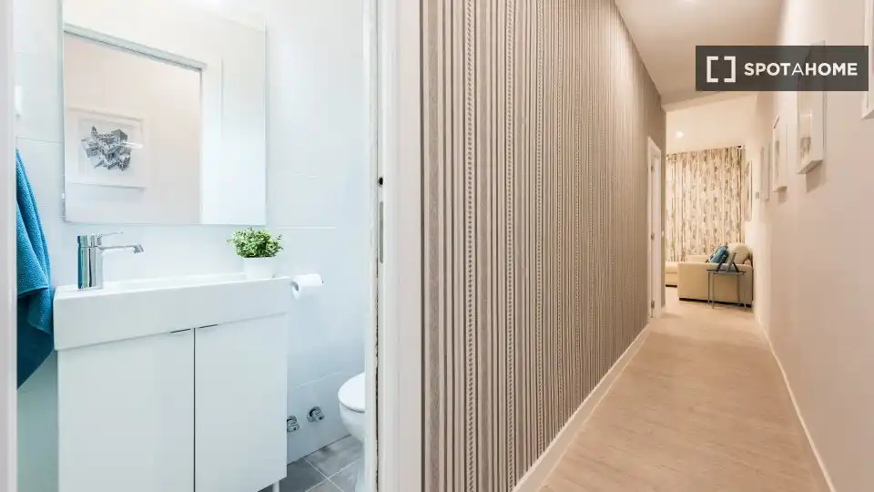 Flat for rent in Universidad - Malasaña