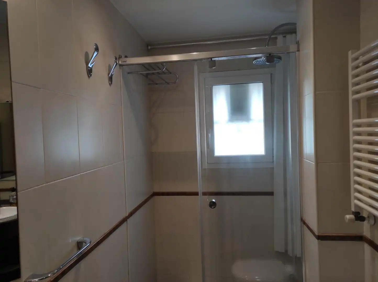 Bany de Pis en venda en Esplugues de Llobregat amb Aire condicionat i Calefacció
