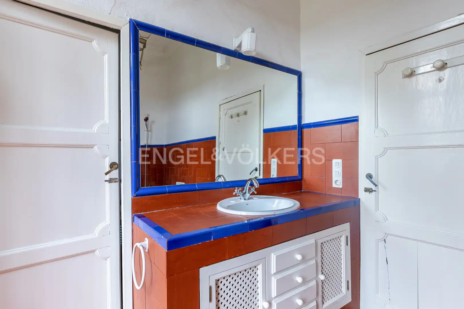 Baño de Casa o chalet en venta en La Puebla de Cazalla con Calefacción, Jardín privado y Terraza