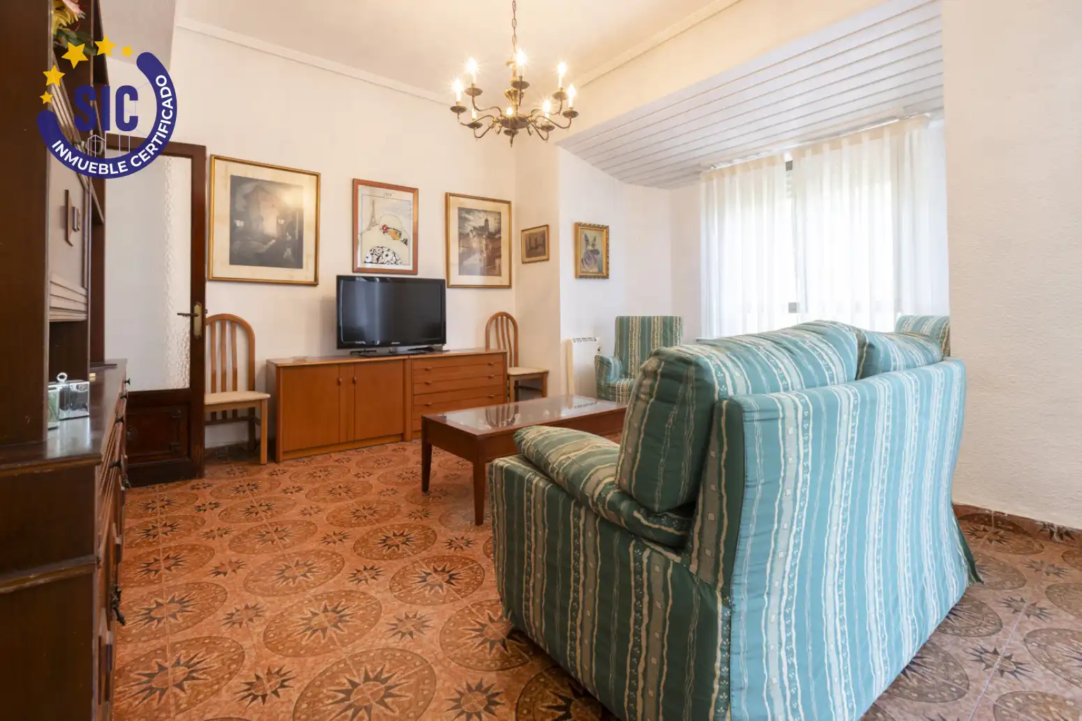Sala d'estar de Pis en venda en Valencia amb Traster i Balcó
