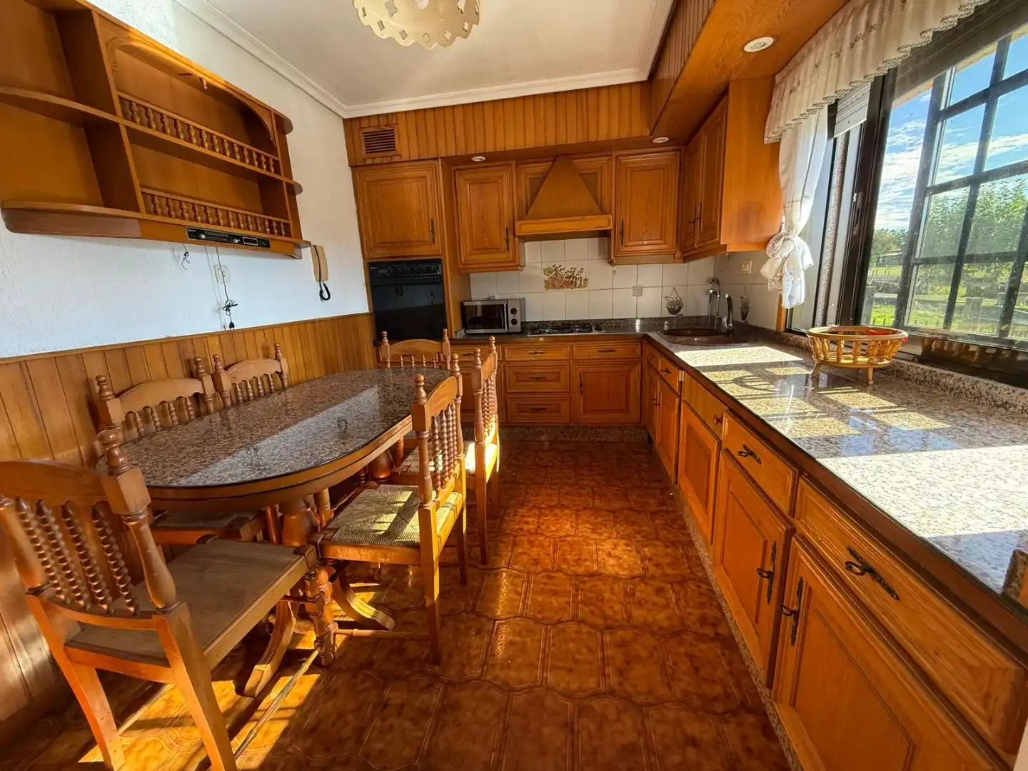 Cocina de Casa o chalet en venta en O Bolo  con Calefacción, Jardín privado y Parquet