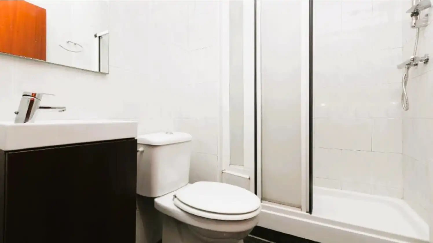 Bany de Pis en venda en Terrassa amb Calefacció
