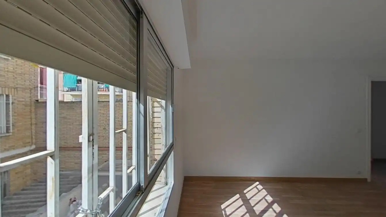 Bedroom of Flat for sale in Madrid