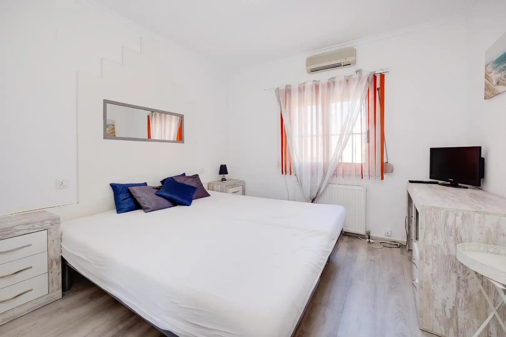 Habitación de Casa o chalet en venta en San Fulgencio con Aire acondicionado, Calefacción y Jardín privado