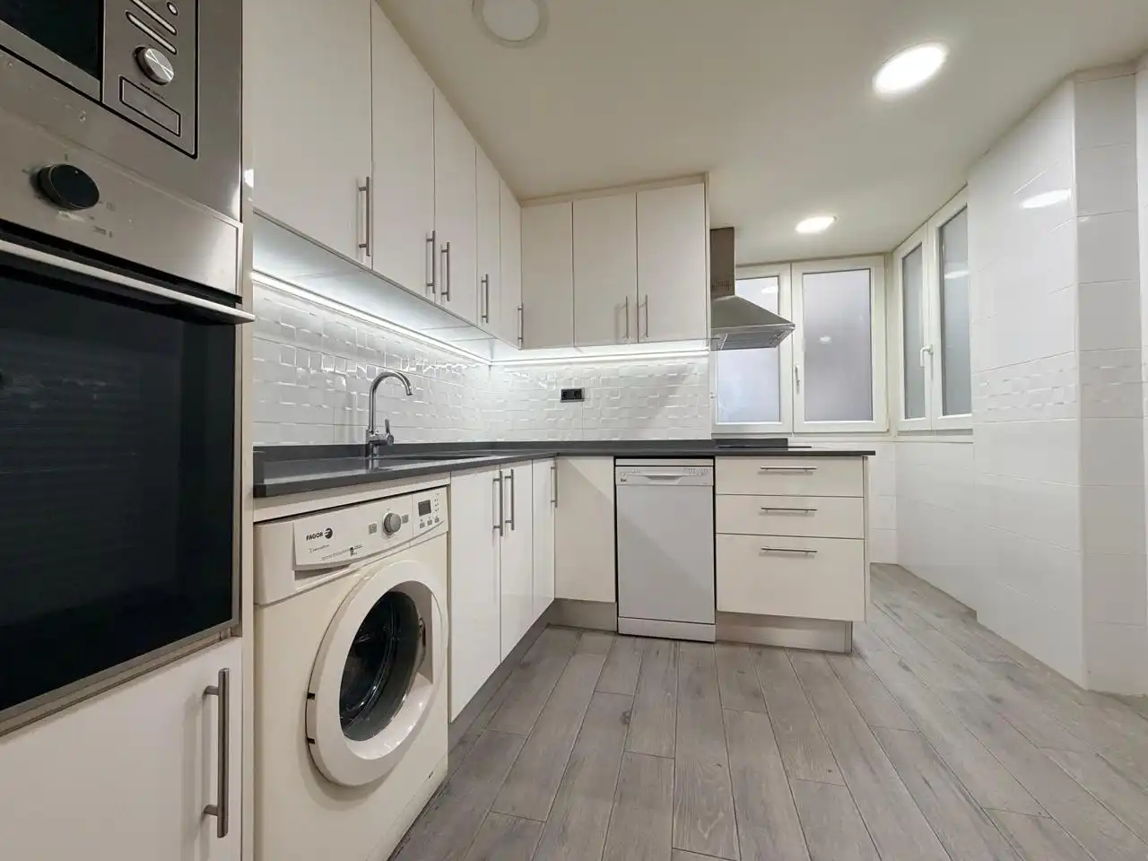 Cocina de Piso en venta en Madrid con Aire acondicionado, Calefacción y Terraza