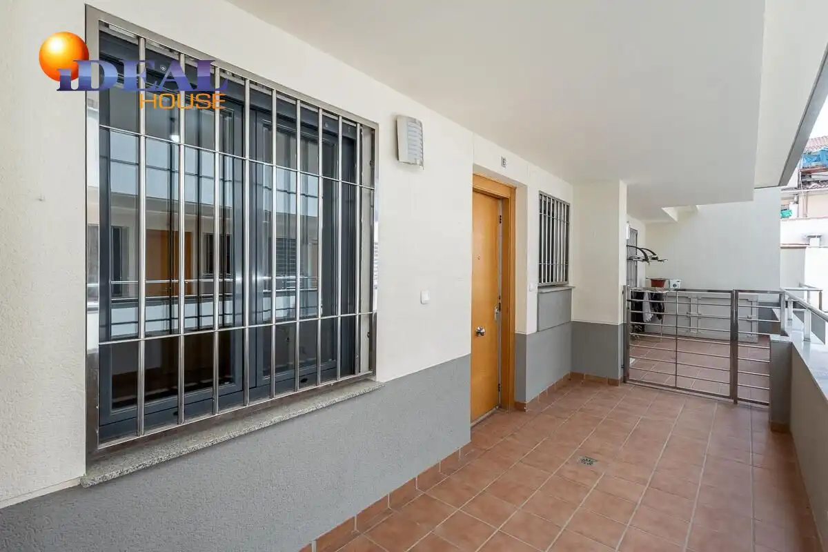Exterior view of Flat for sale in Armilla  with Air Conditioner, Heating and Balcony