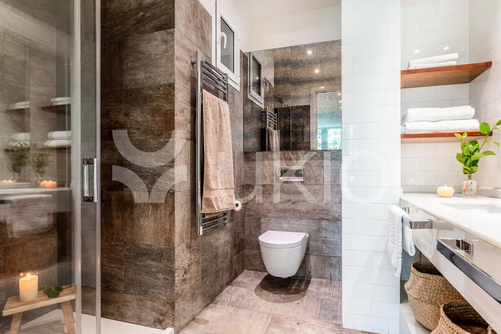 Baño de Apartamento de alquiler en Madrid con Aire acondicionado, Horno y Lavadora