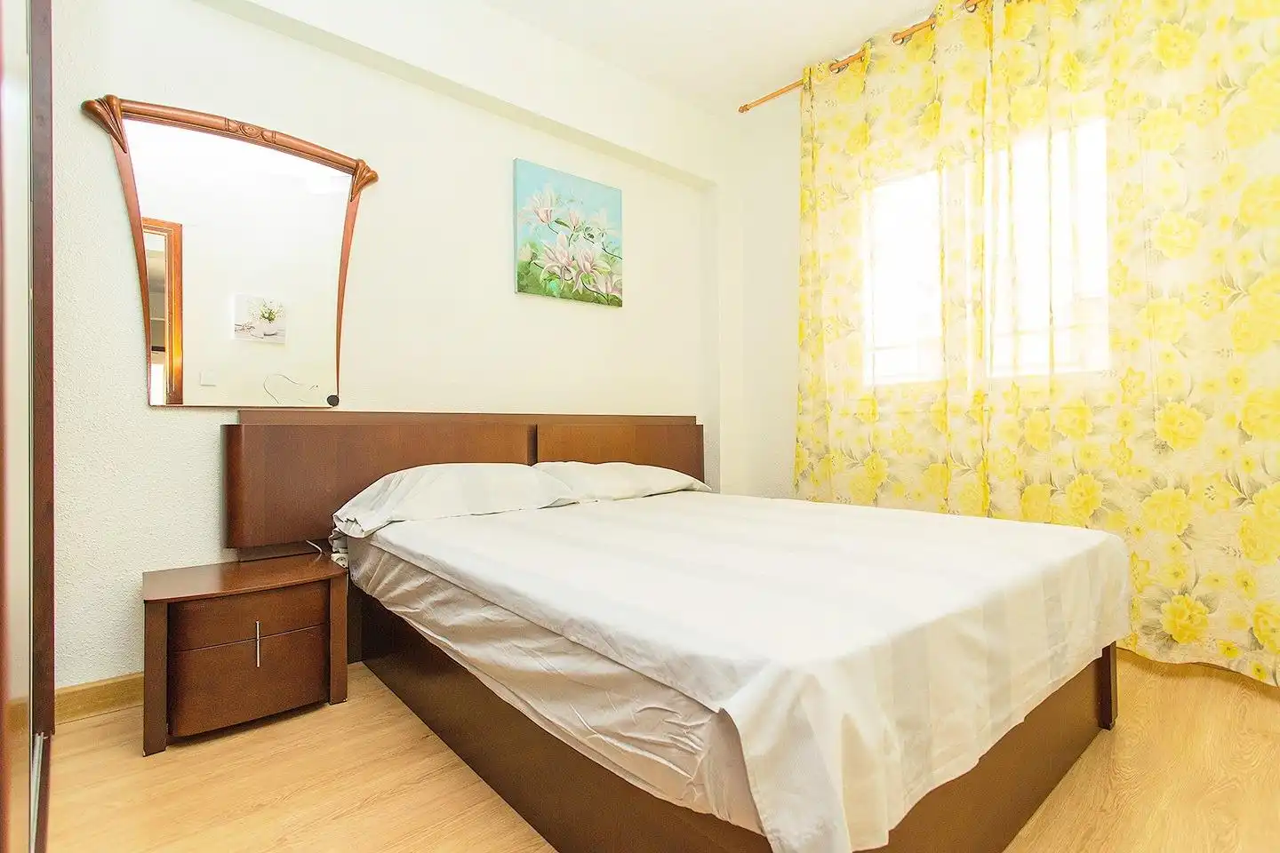 Habitación de Apartamento en venta en Torrevieja con Aire acondicionado, Terraza y Amueblado