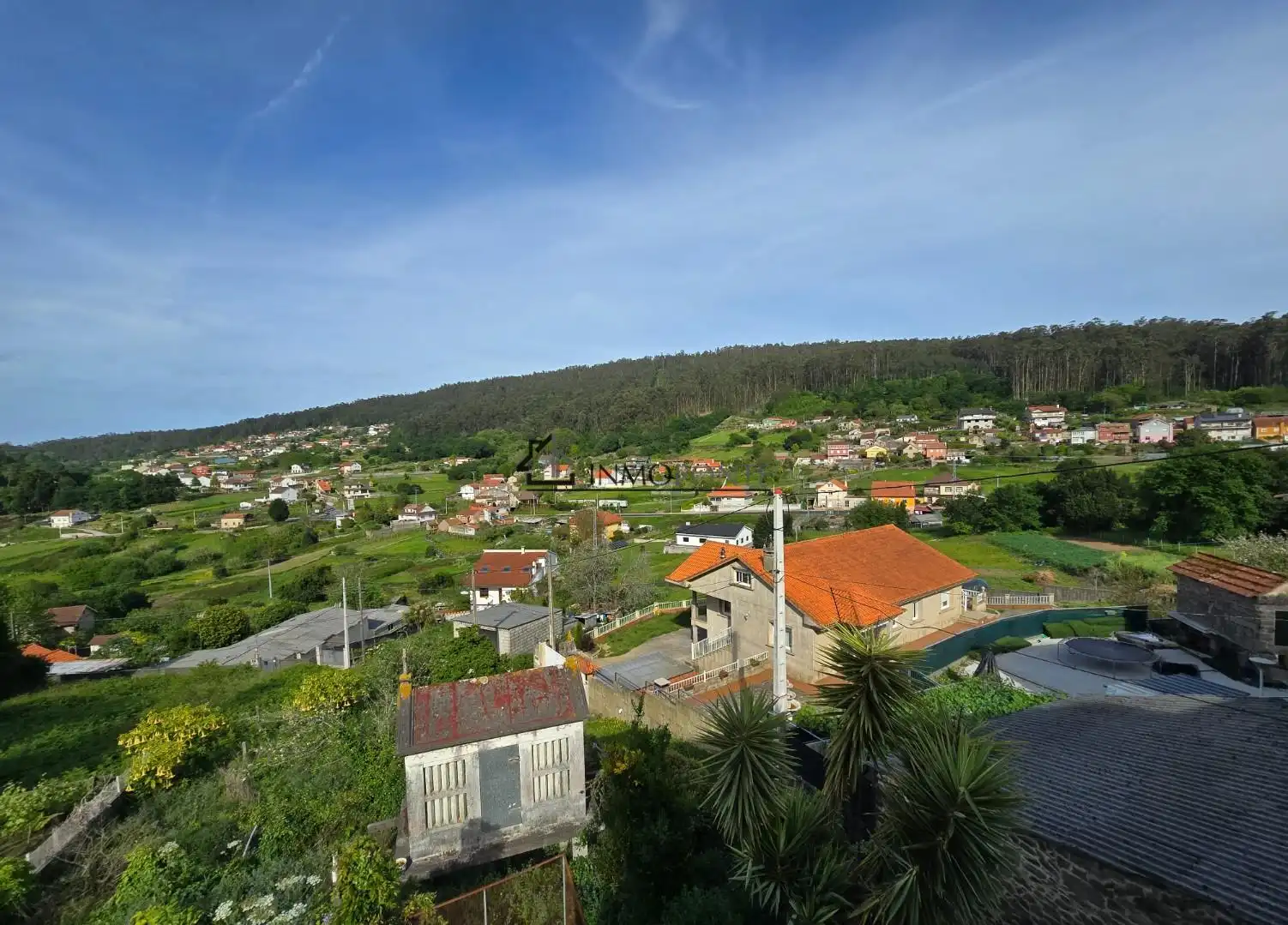Vista exterior de Casa o xalet en venda en Bueu amb Calefacció, Traster i Moblat