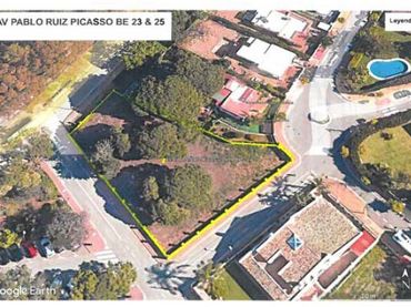 Residential land for sale in Avenida Pablo Ruiz Picasso 23