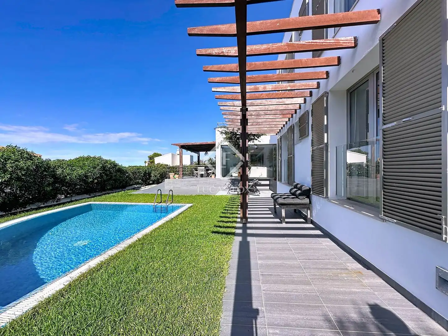 Piscina de Casa o xalet en venda en Maó - Mahón amb Aire condicionat, Calefacció i Jardí privat