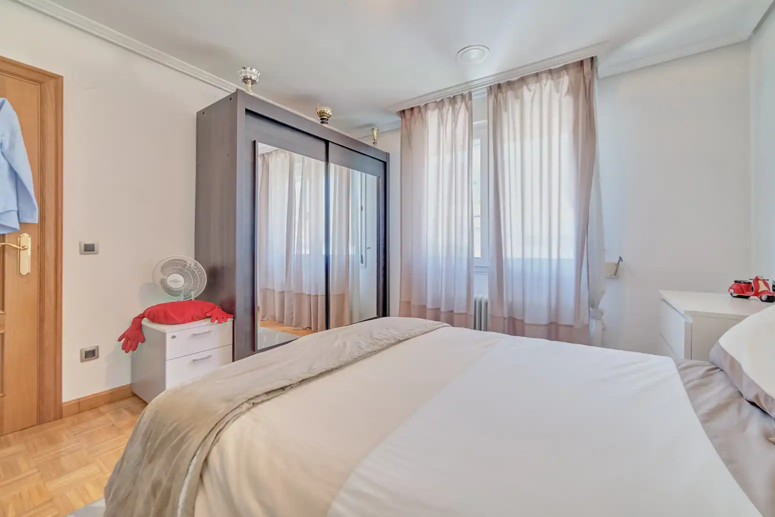 Habitación de Casa adosada en venta en Ezcabarte con Calefacción, Jardín privado y Parquet