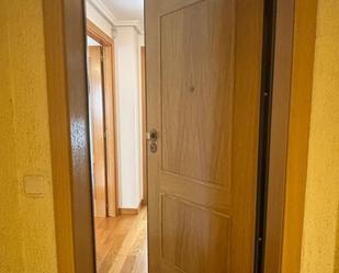 Flat to rent in  Madrid Capital  with Air Conditioner, Heating and Private garden