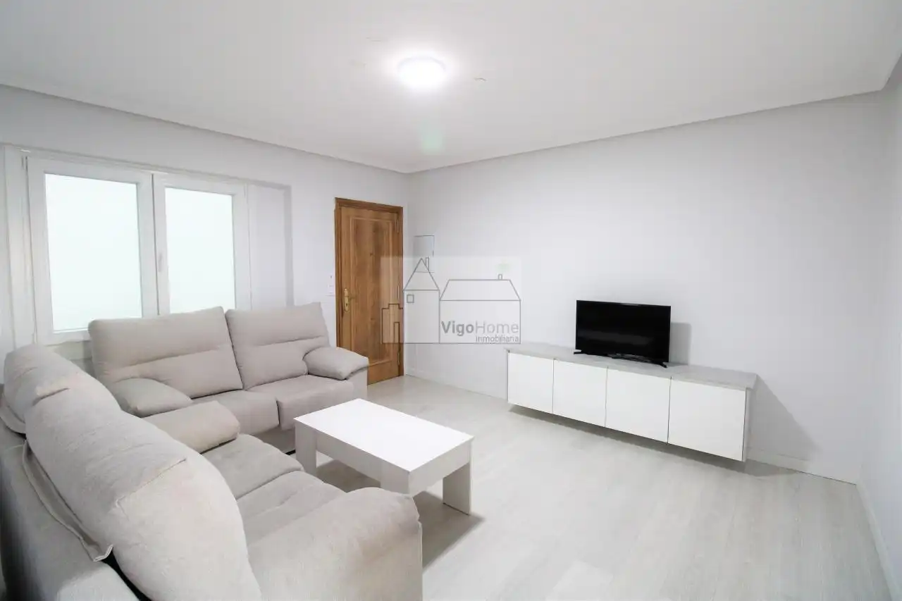 Wohnzimmer von Wohnung zur Miete in Vigo  mit Heizung, Terrasse und Möbliert