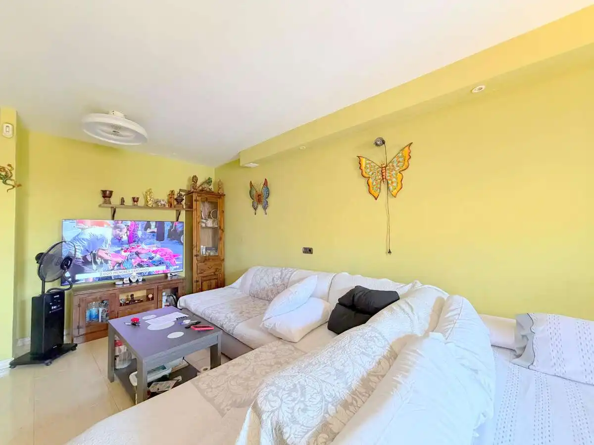 Sala d'estar de Dúplex en venda en Arrecife amb Terrassa, Traster i Moblat