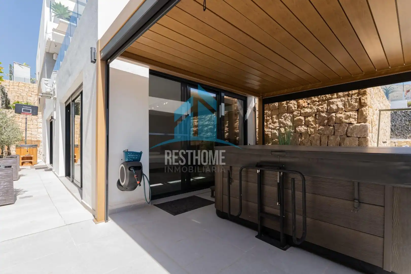 Terrassa de Casa o xalet en venda en Finestrat amb Aire condicionat, Calefacció i Jardí privat