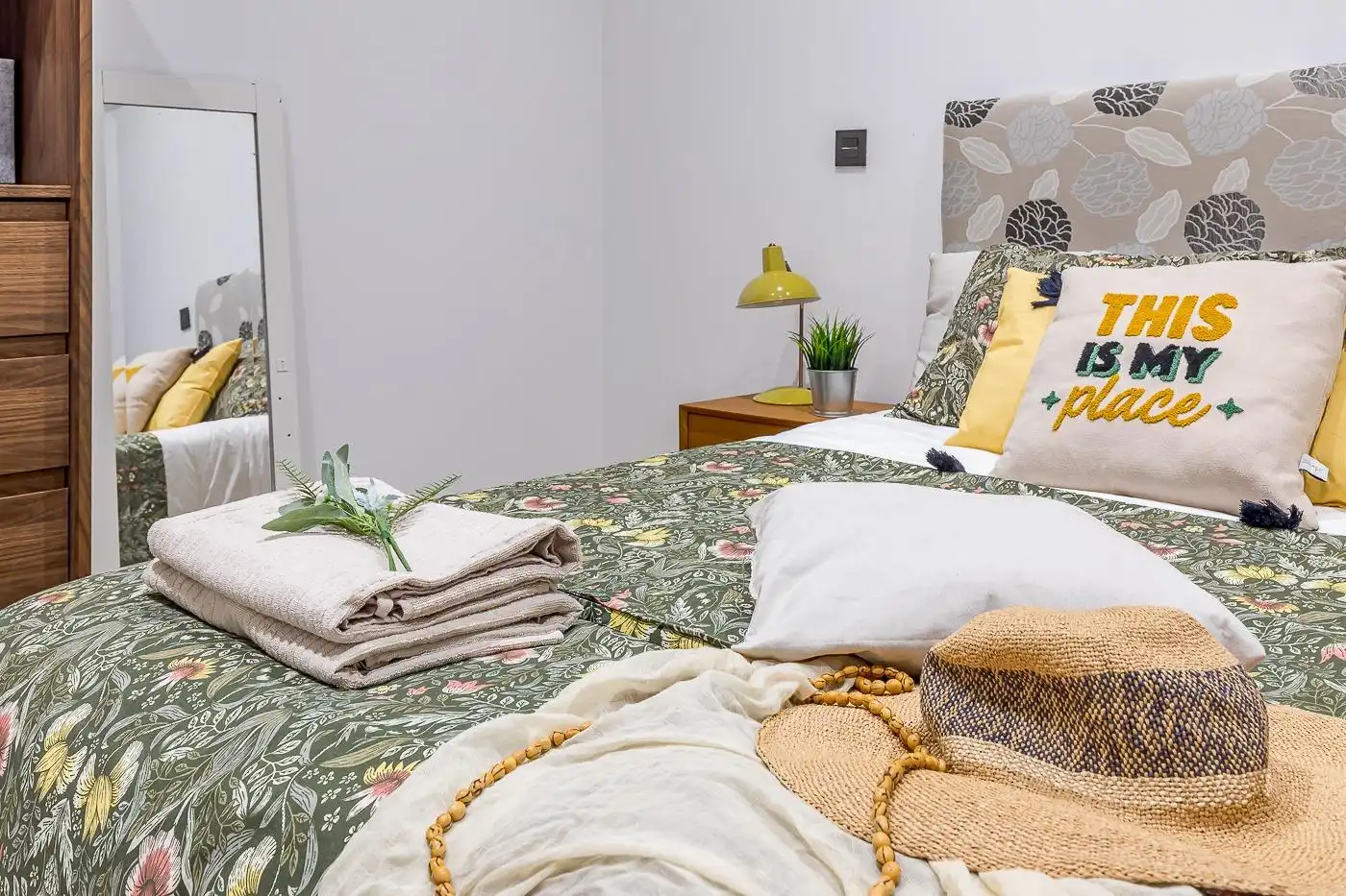 Dormitori de Apartament en venda en Madrid amb Aire condicionat, Calefacció i Moblat
