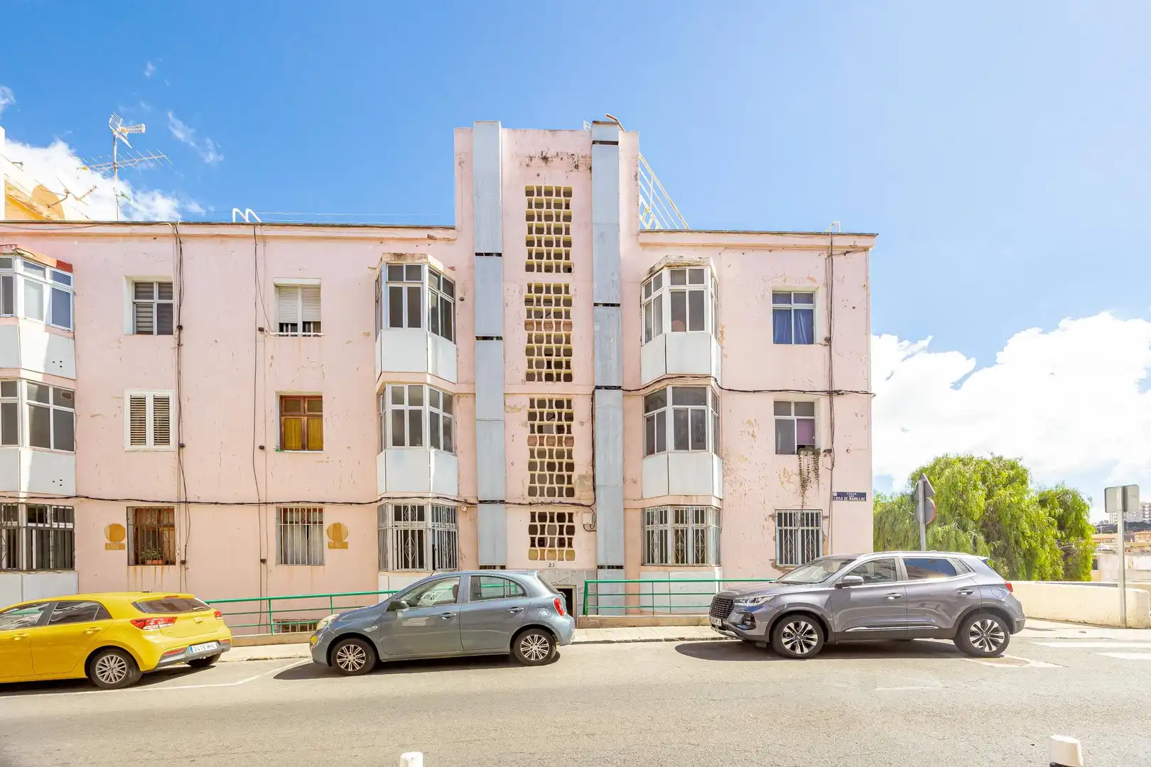 Vista exterior de Piso en venta en Ciudad Alta