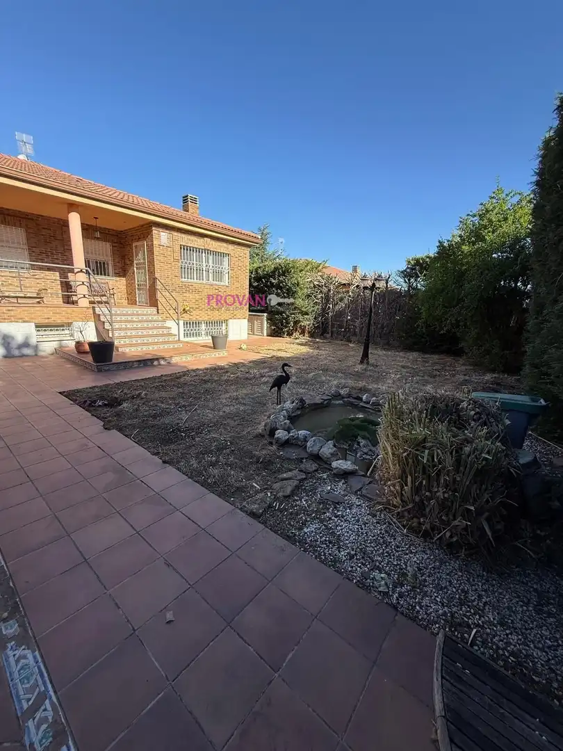 Casa o chalet en venta en Torres de la Alameda con Aire acondicionado, Calefacción y Terraza