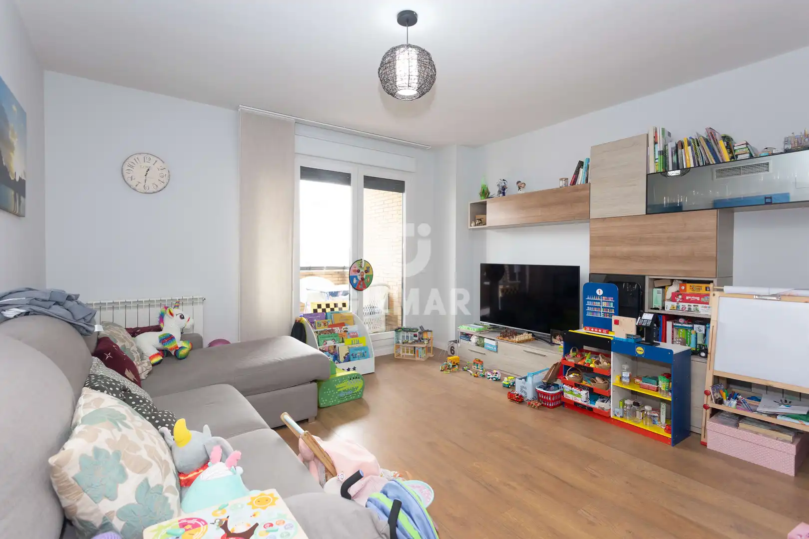 Sala d'estar de Dúplex en venda en  Madrid Capital amb Calefacció, Jardí privat i Traster