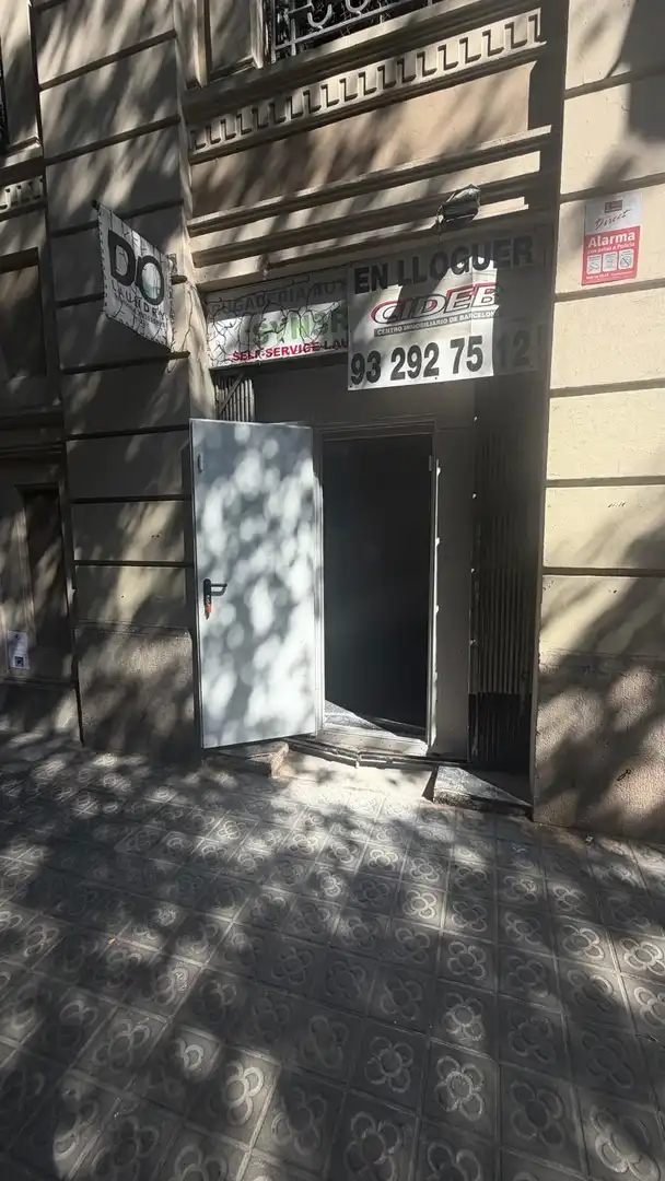 Local commercial à vendre à DIPUTACIO, imagen 13