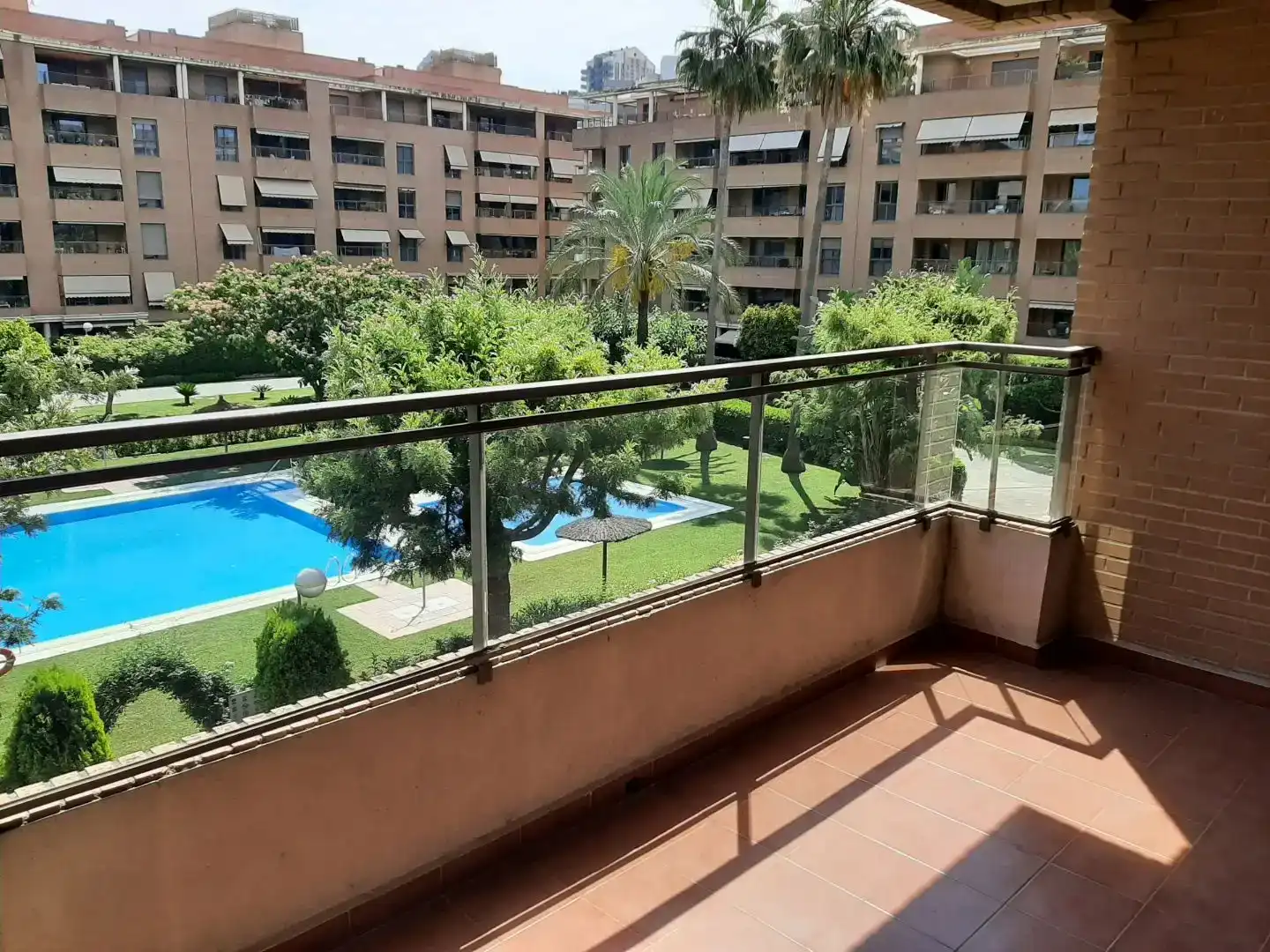 Vista exterior de Pis en venda en  Valencia Capital amb Aire condicionat i Terrassa