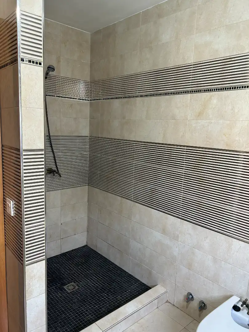 Bany de Casa o xalet en venda en Tomiño amb Calefacció, Jardí privat i Moblat