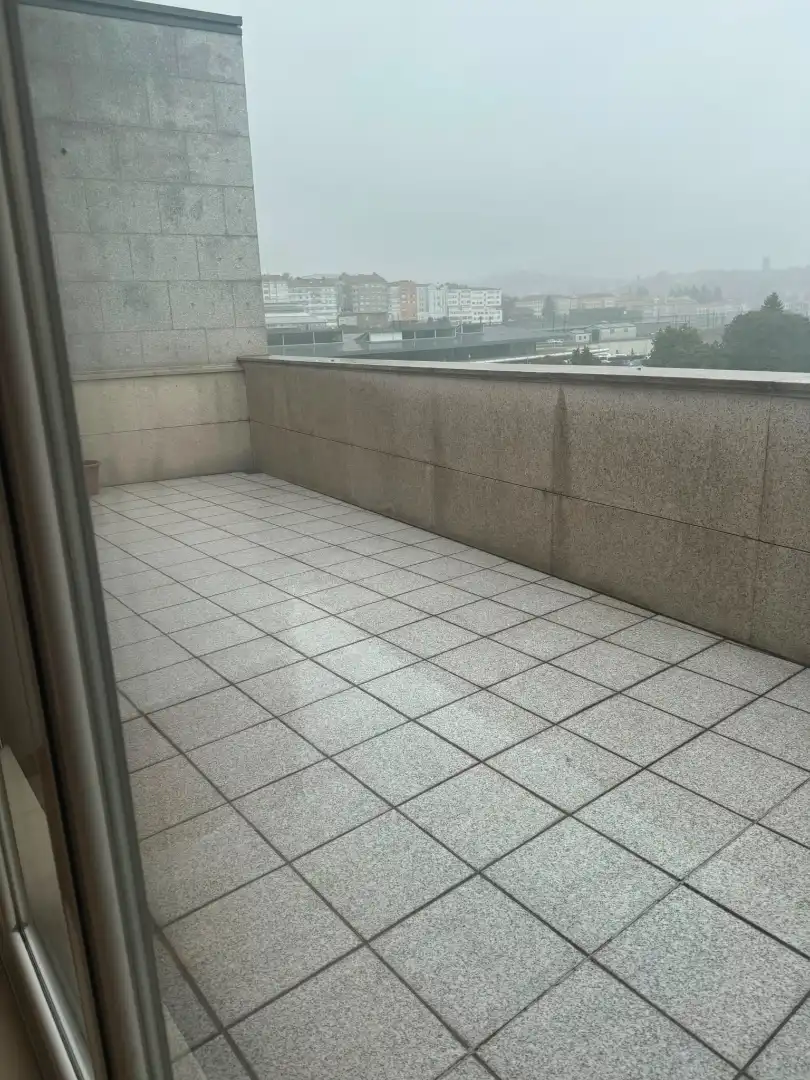 Terrace of Flat for rent in Santiago de Compostela   with Parquet flooring, Furnished and Oven