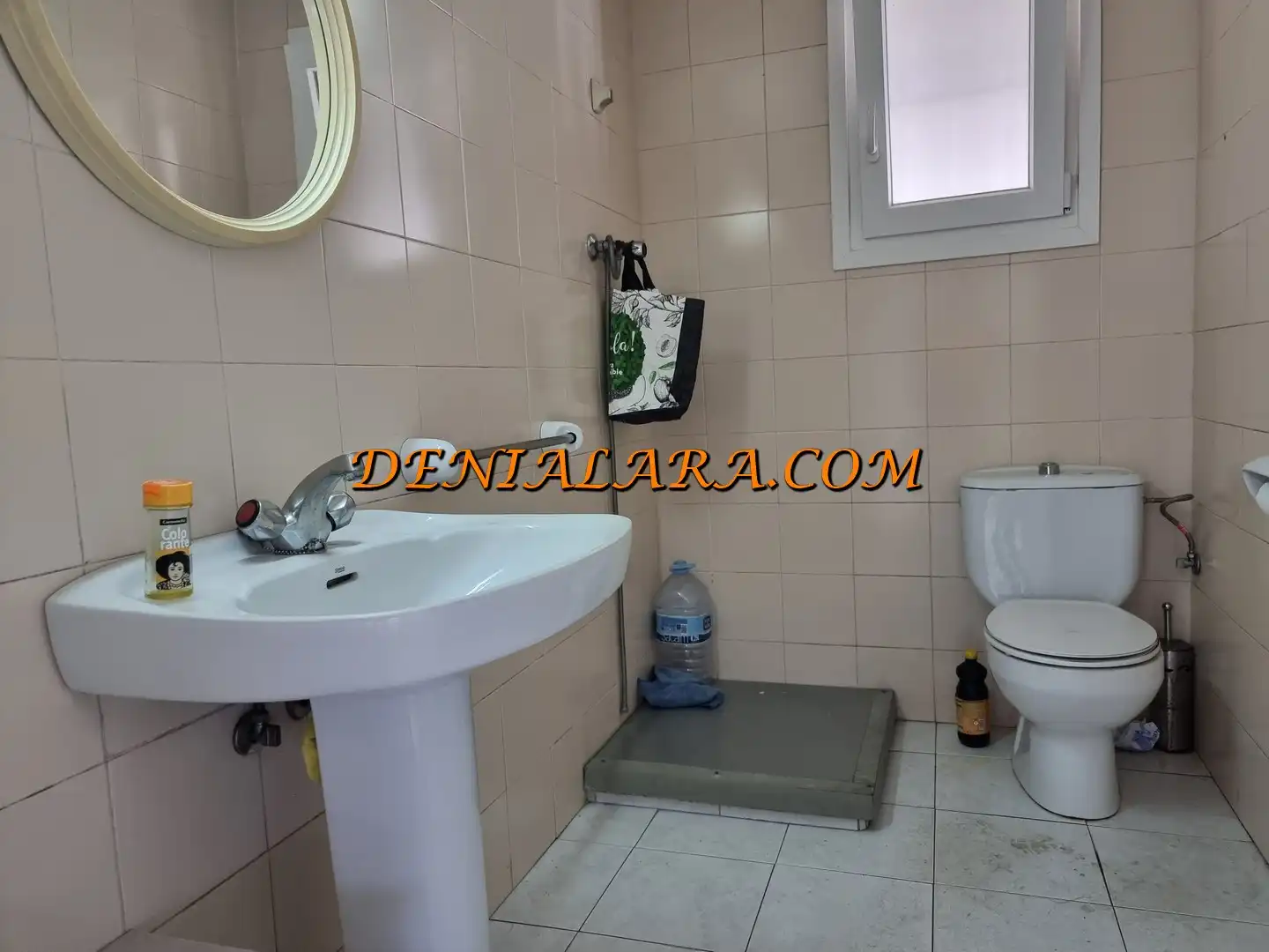 Badezimmer von Fabrikhallen zur Miete in Ondara