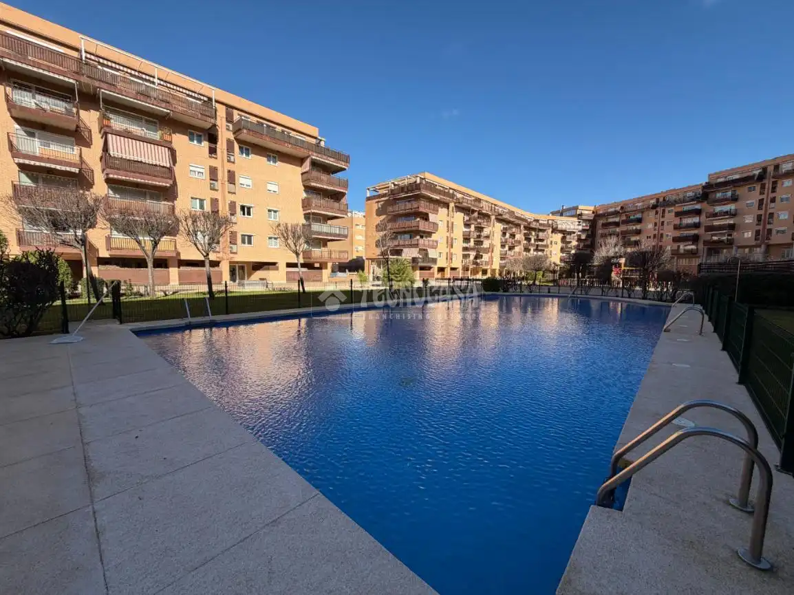 Piscina de Piso en venta en Arganda del Rey con Calefacción y Piscina comunitaria