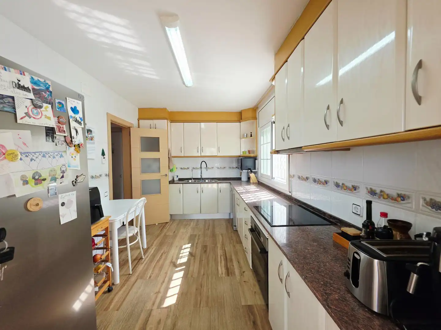 Cocina de Casa o chalet en venta en Vallirana con Aire acondicionado, Calefacción y Jardín privado