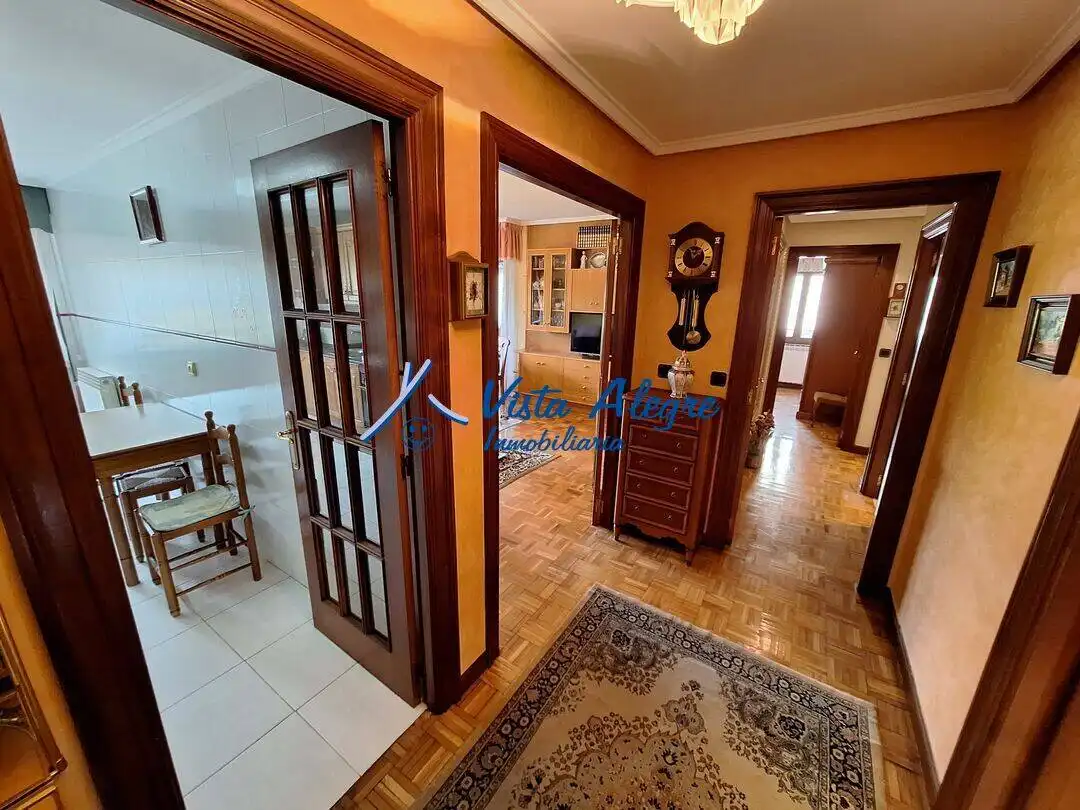 Piso en venta en Haro con Calefacción, Terraza y Trastero