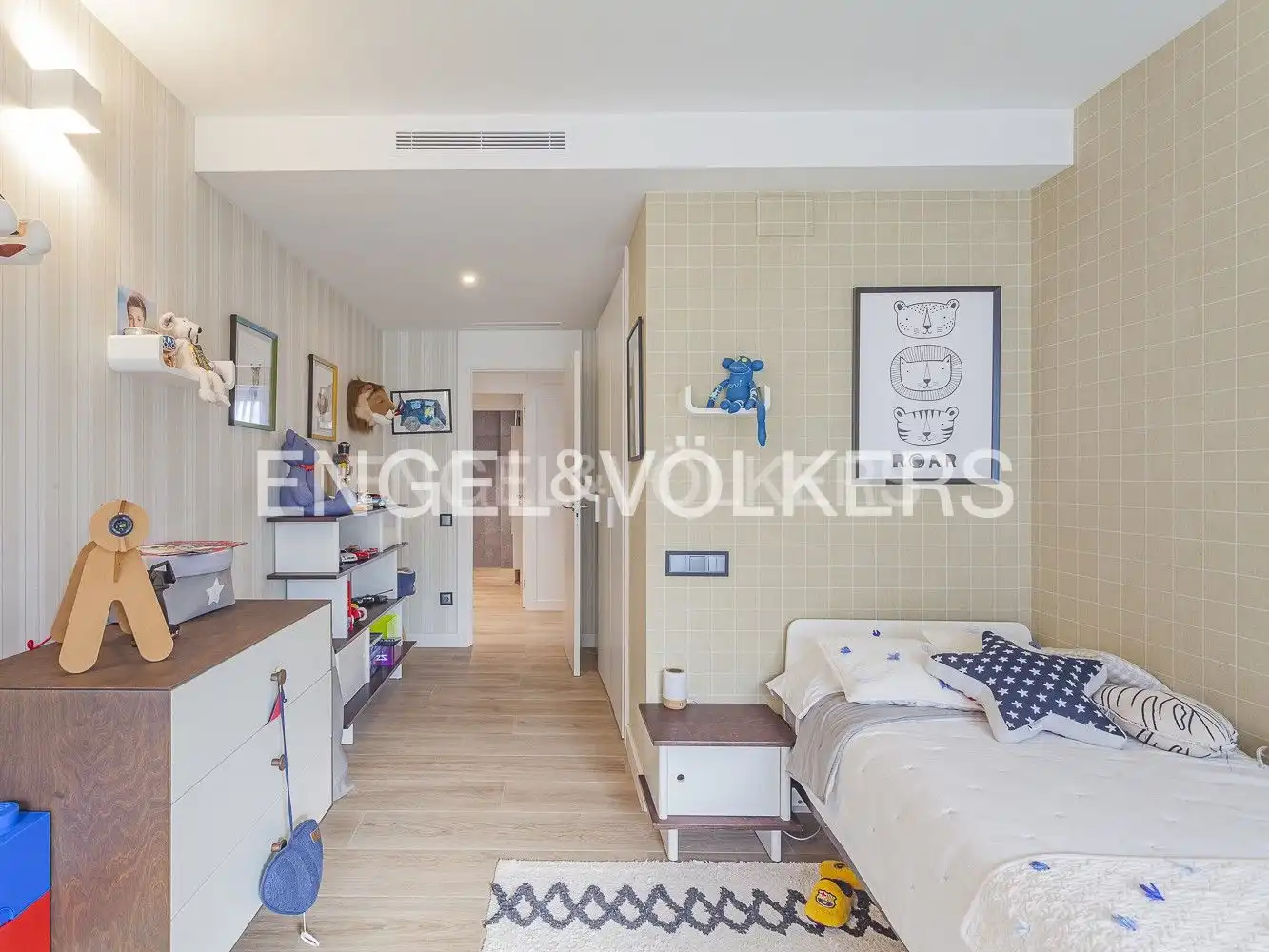 Bedroom of Attic for sale in Sant Cugat del Vallès  with Air Conditioner, Heating and Private garden