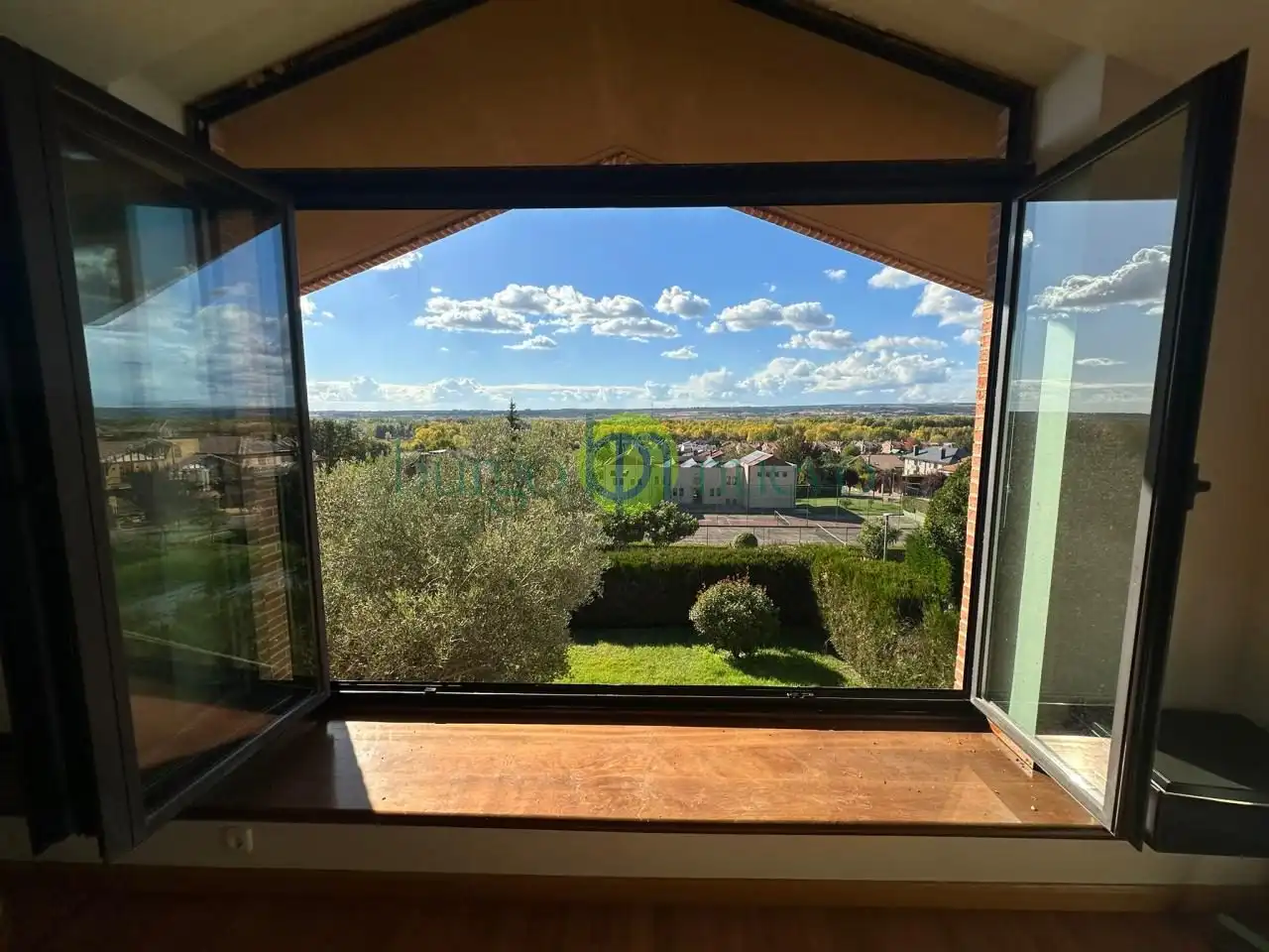 Xalet amb terrassa en venda a Calle los Acebos A