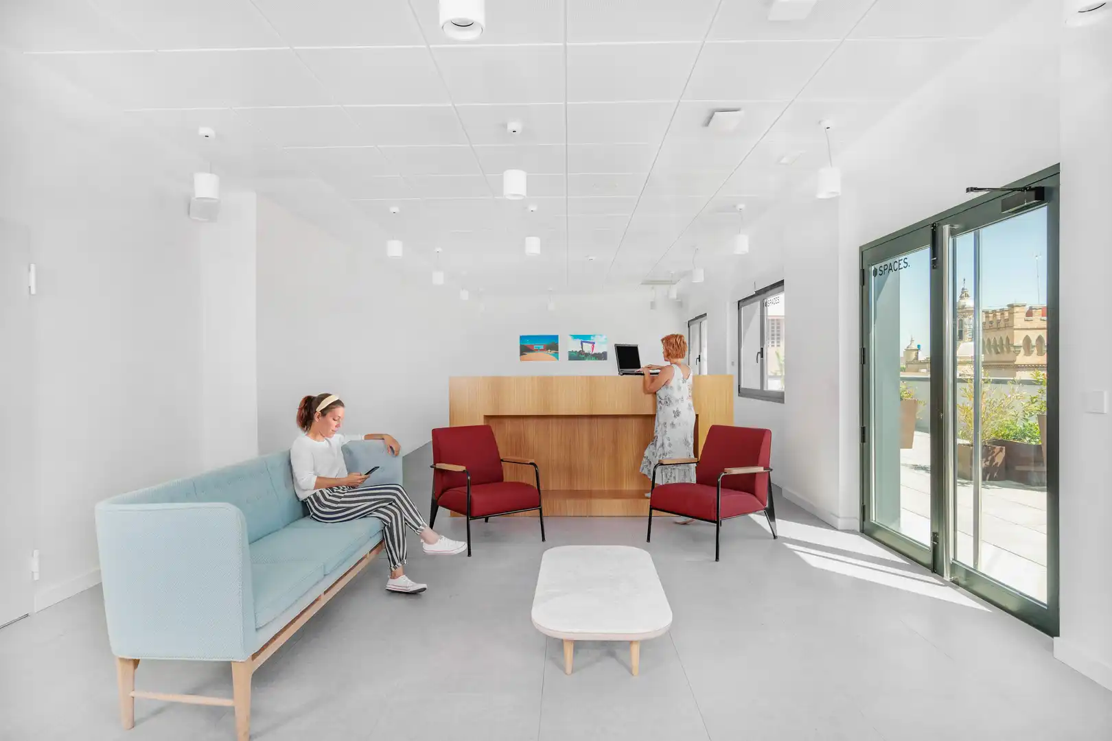 Büro zur Miete in Sevilla mit Klimaanlage, Heizung und Möbliert