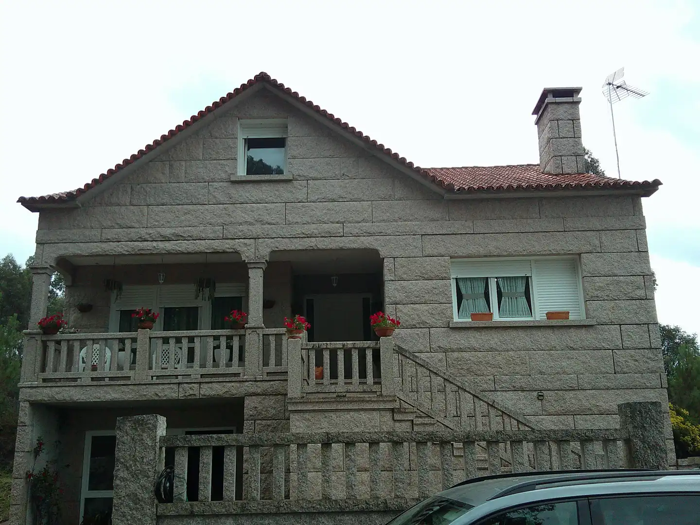 Vista exterior de Casa o xalet en venda en Ribadumia amb Terrassa, Moblat i Balcó