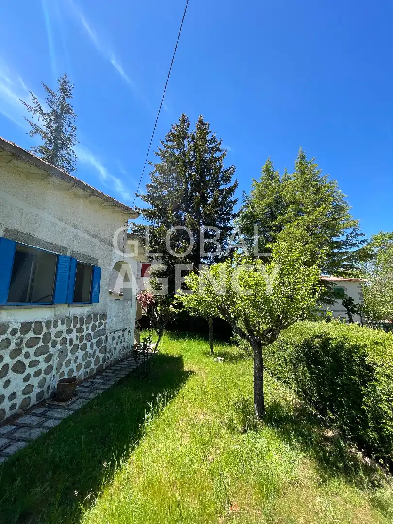 Haus oder Chalet zum Verkauf in Herradón de Pinares mit Heizung, Privatgarten und Terrasse