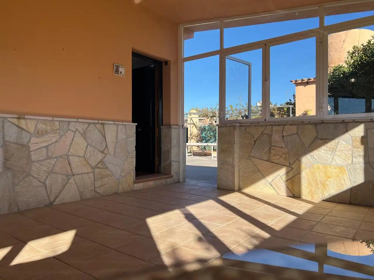 Terrassa de Finca rústica en venda en Alhaurín de la Torre amb Terrassa, Traster i Alarma