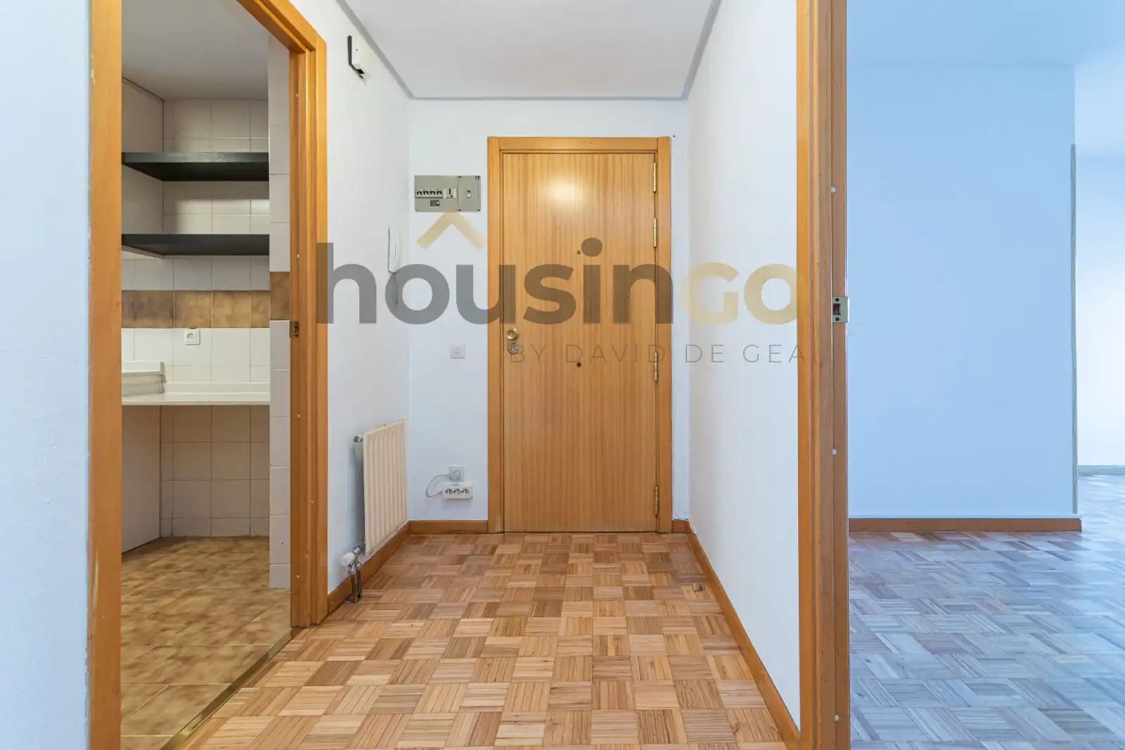 Flat for rent in Madrid  with Air Conditioner, Heating and Storage room