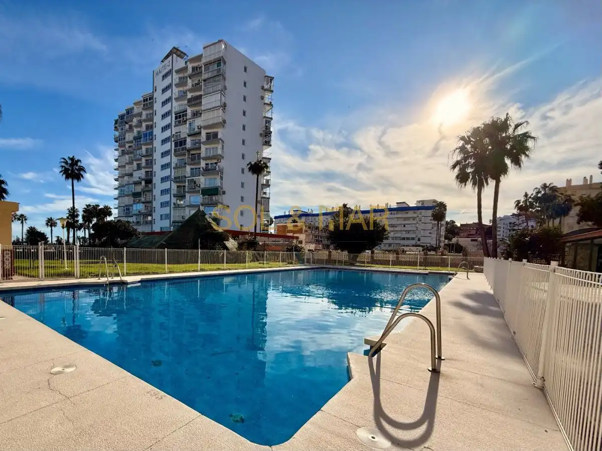 Vivienda con piscina en venta en Manuel Mena Palma, imagen 2