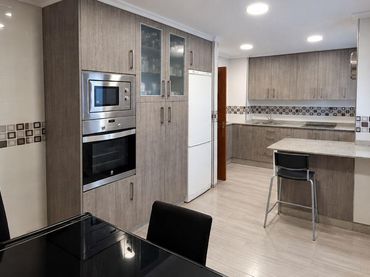 Wohnung mit Aufzug zum Verkauf in Calle Calle Teodoro Cuesta