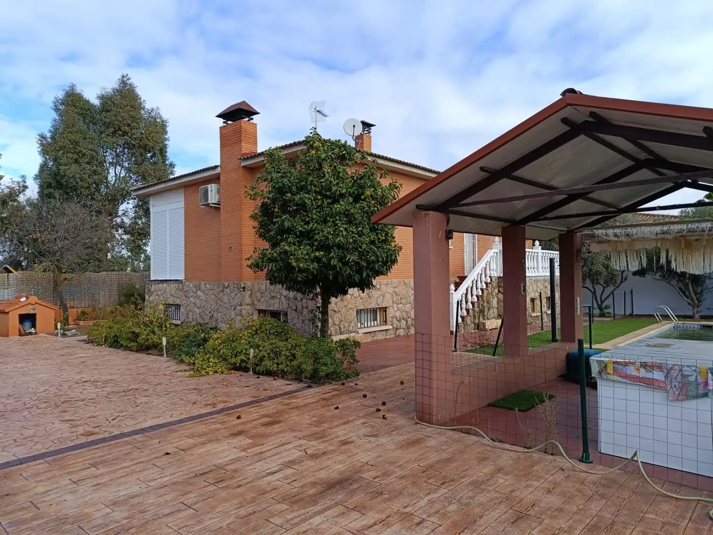 Vista exterior de Casa o chalet en venta en Las Ventas de Retamosa con Aire acondicionado, Calefacción y Jardín privado