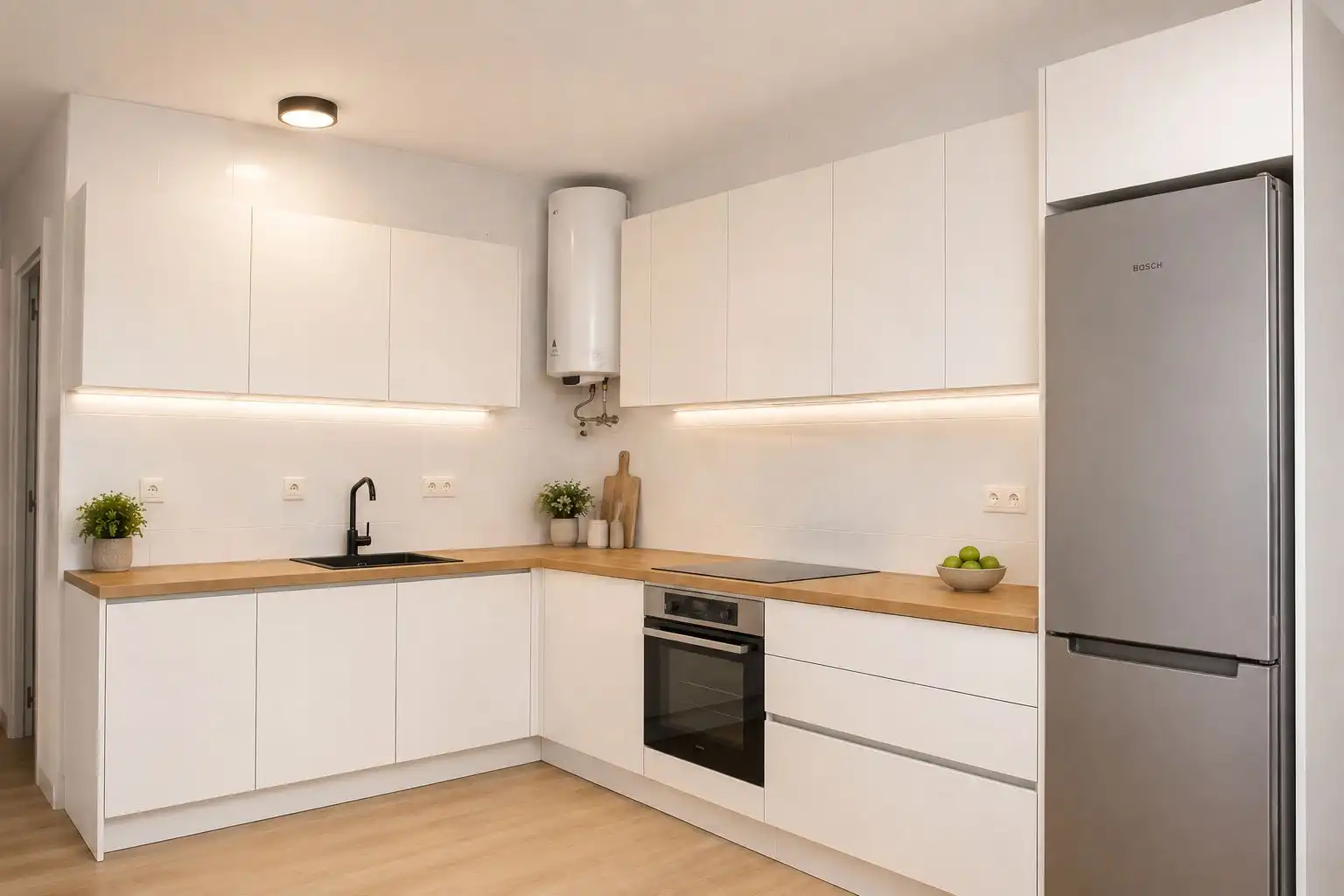 Piso con ascensor en venta en Roquetas de Mar ciudad, imagen 5